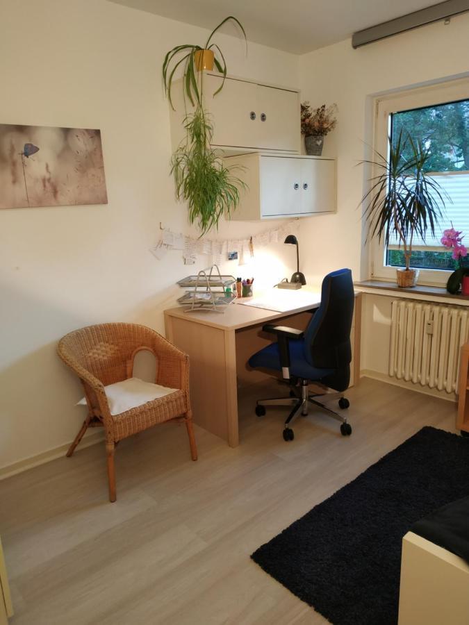 Bed & Breakfast Bonn 24 Mai Bis14 Juni Mit Hund In Der Wohnung ภายนอก รูปภาพ
