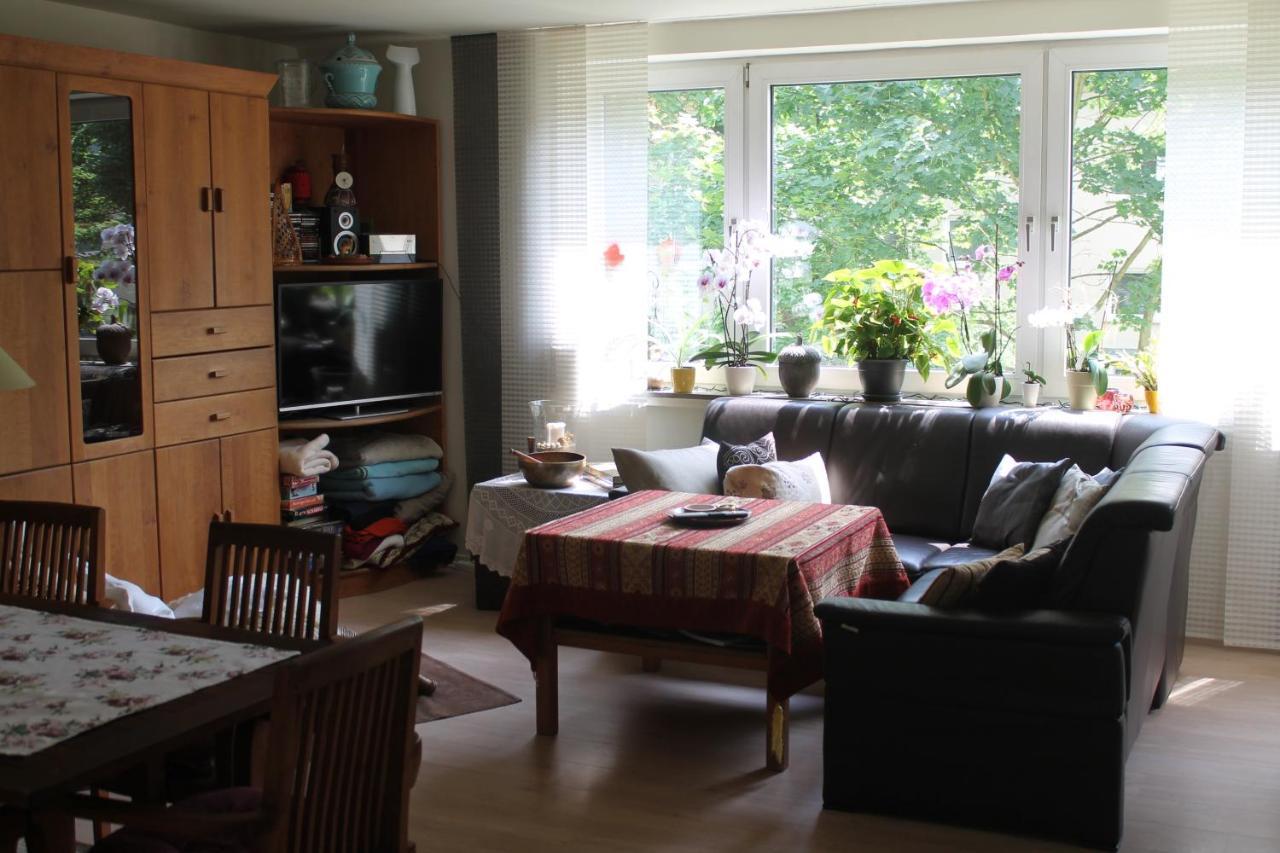 Bed & Breakfast Bonn 24 Mai Bis14 Juni Mit Hund In Der Wohnung ภายนอก รูปภาพ